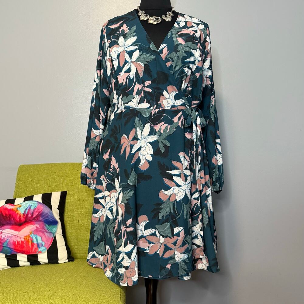 City Chic Merinna Long Sleeve Wrap Dress NEW 20 Green Luna Floral